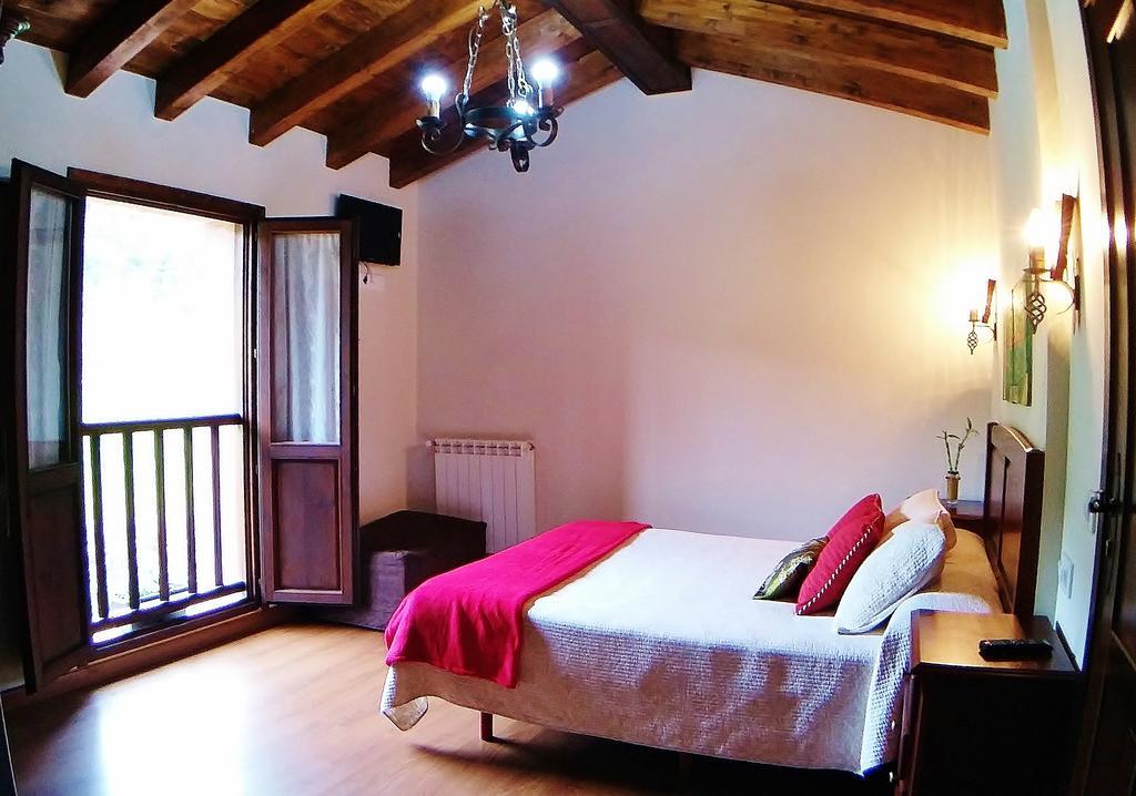 Hotel El Rincon De Yaxu Vidiago Bagian luar foto